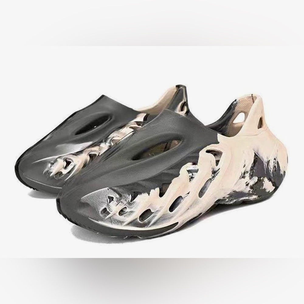 Stylish Gray and Cream Slip-On Shoes size 39 8-8.5 women’s